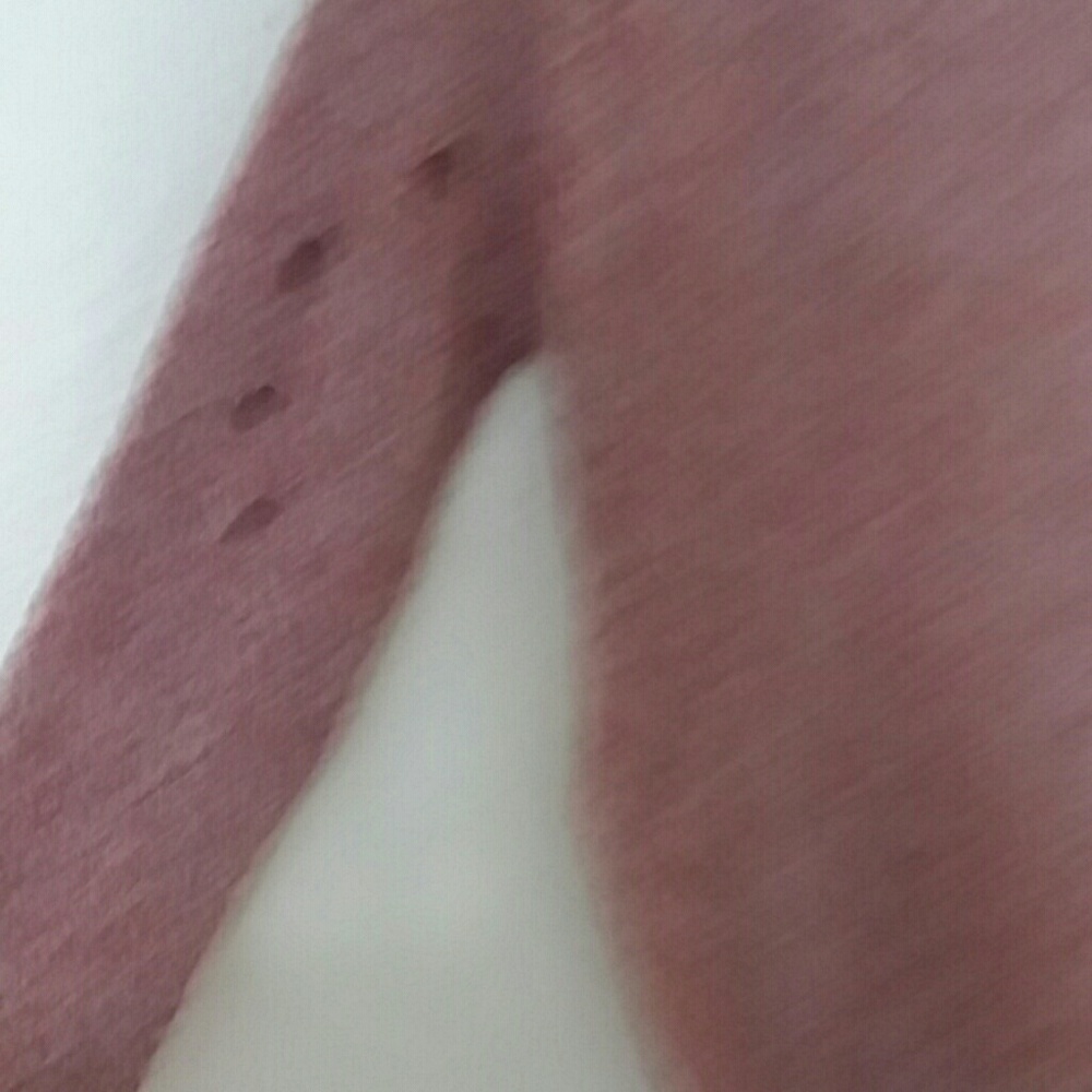 sweater - Picture 3 of 4
